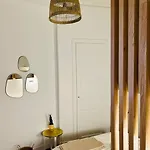 Luxury 2Br, 300M From Eiffel Tower & Rue Cler Area