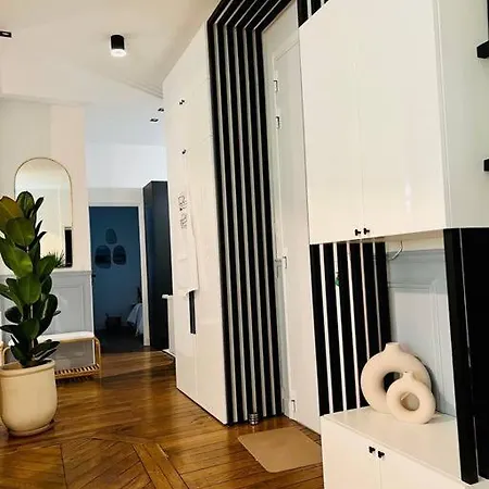 Apartment Luxury 2br, 300m From Eiffel Tower & Rue Cler Area *