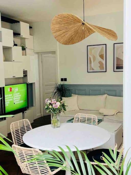 Luxury 2br, 300m From Eiffel Tower & Rue Cler Area Paris